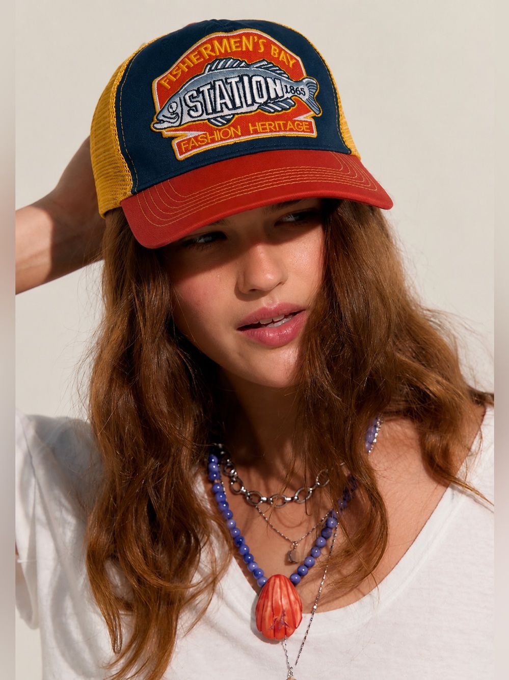 BOUTIQUE HIPPEE HARVEST NOVELTY, TRUCKER HAT